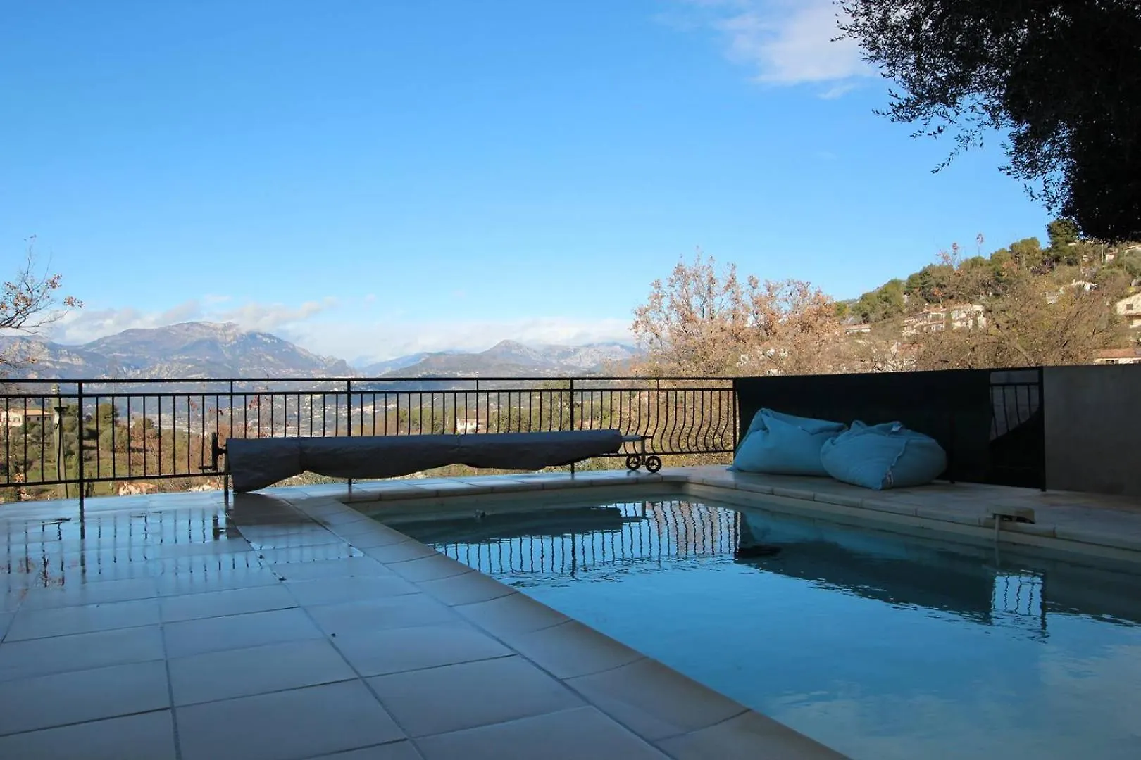Sur Les Hauteurs De Nice, Belle Villa Ideale En Famille Ou Entre Amis Colomars Fransa